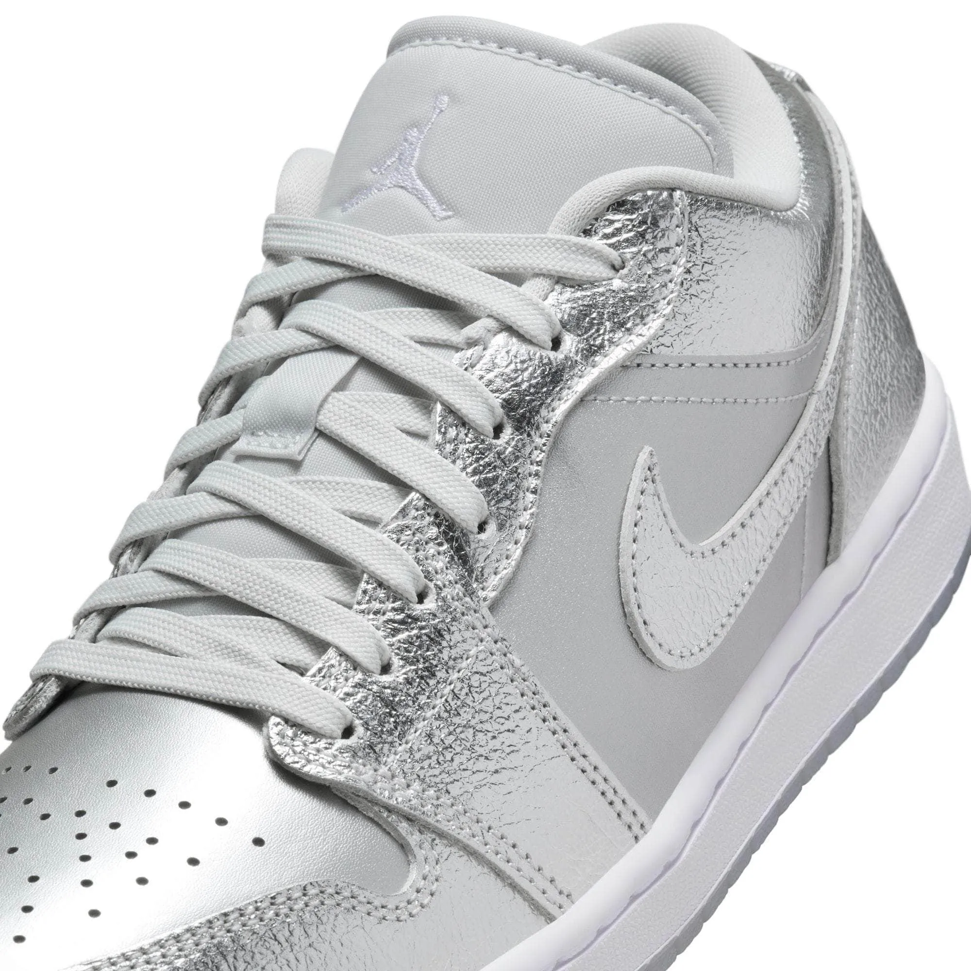 Air Jordan 1 Low "Metallic Silver" - Women's