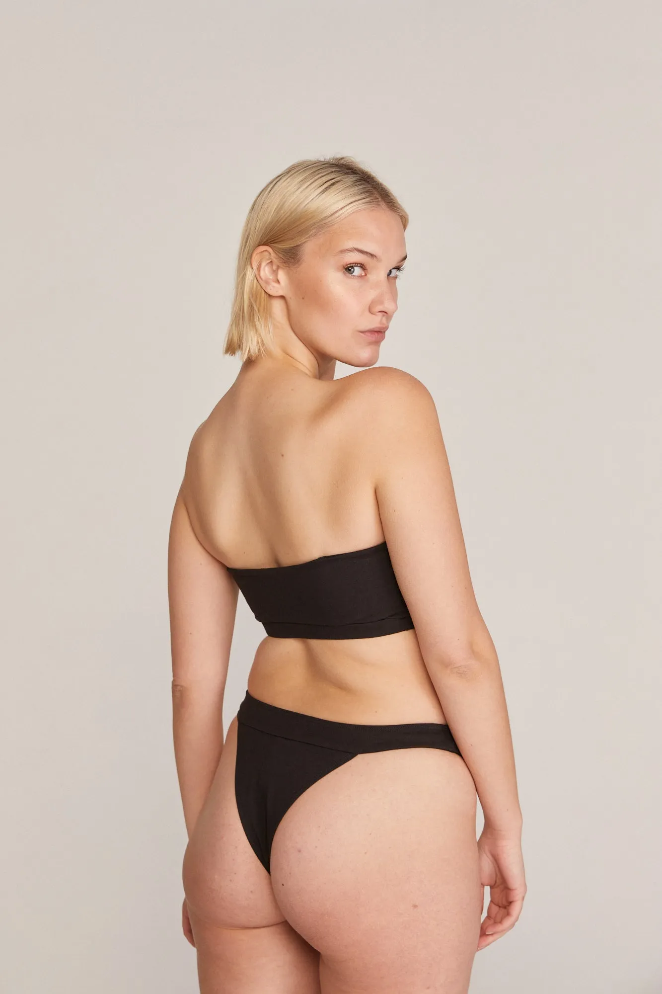 CARMEN ORGANIC COTTON STRAPLESS BRALETTE - BLACK