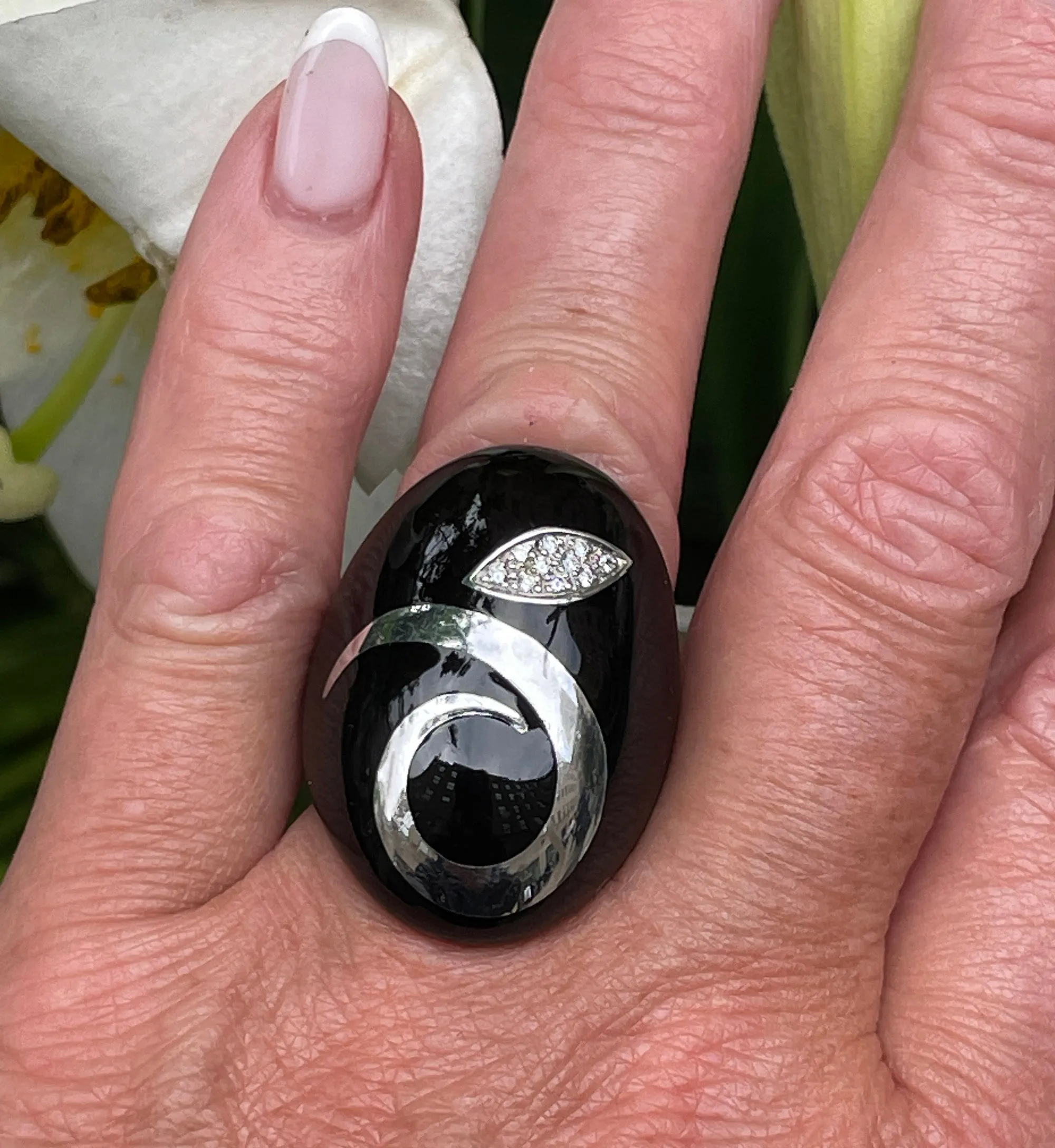 Estate Alessadro Fanfani 18 Karat White Gold and Black Enamel Diamond Ring