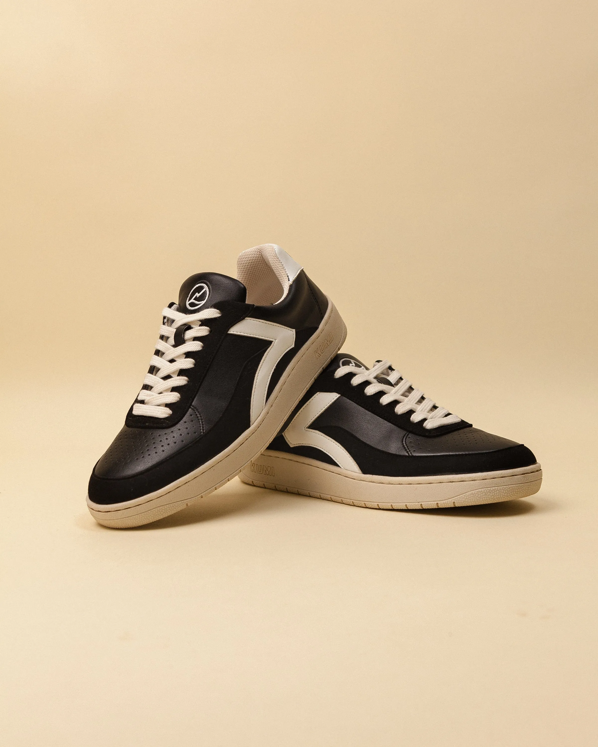 Hygge/22 Unisex Vegan Suede Sneakers | Carbon