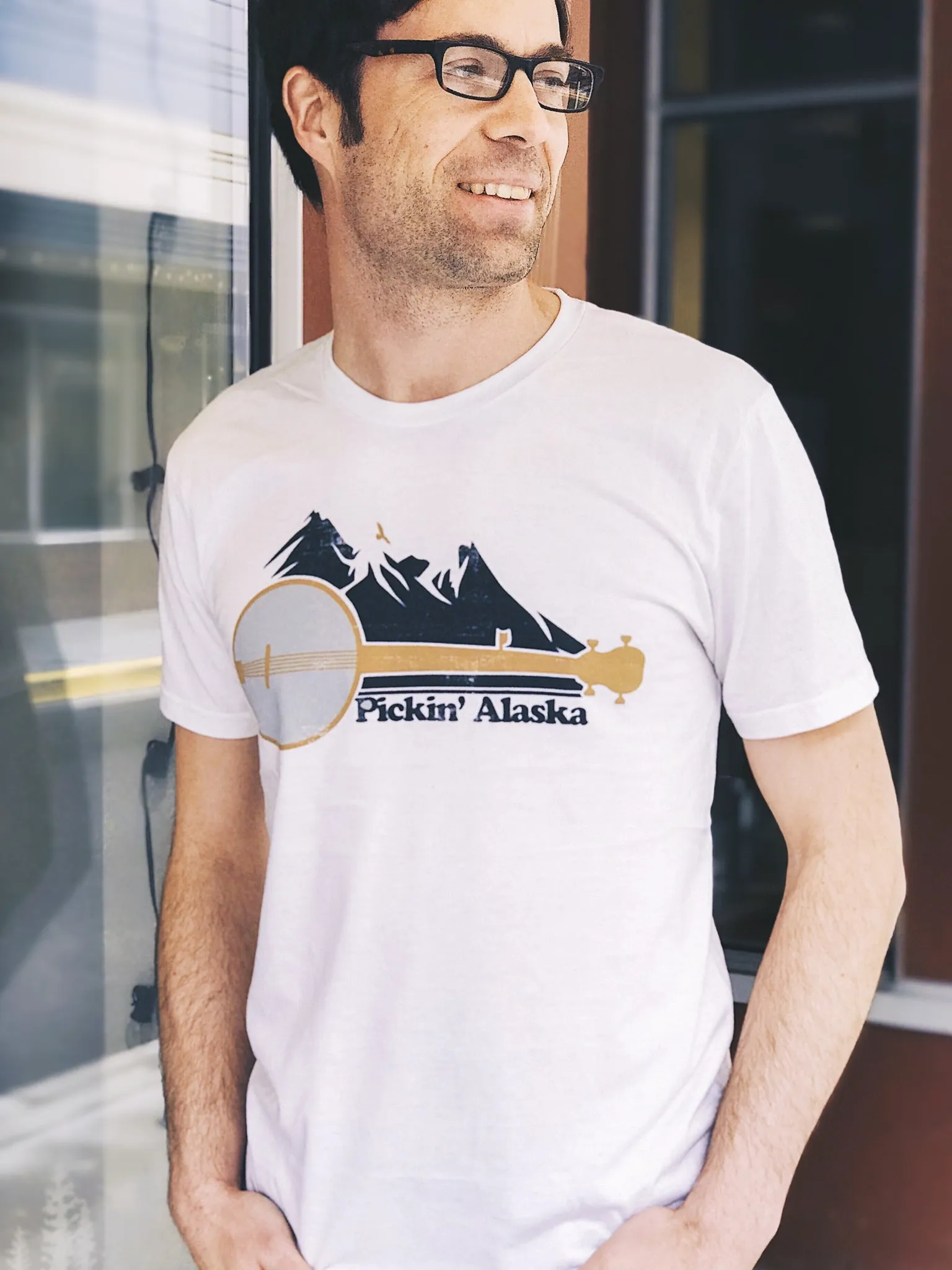 Pickin' Alaska Tee - Unisex