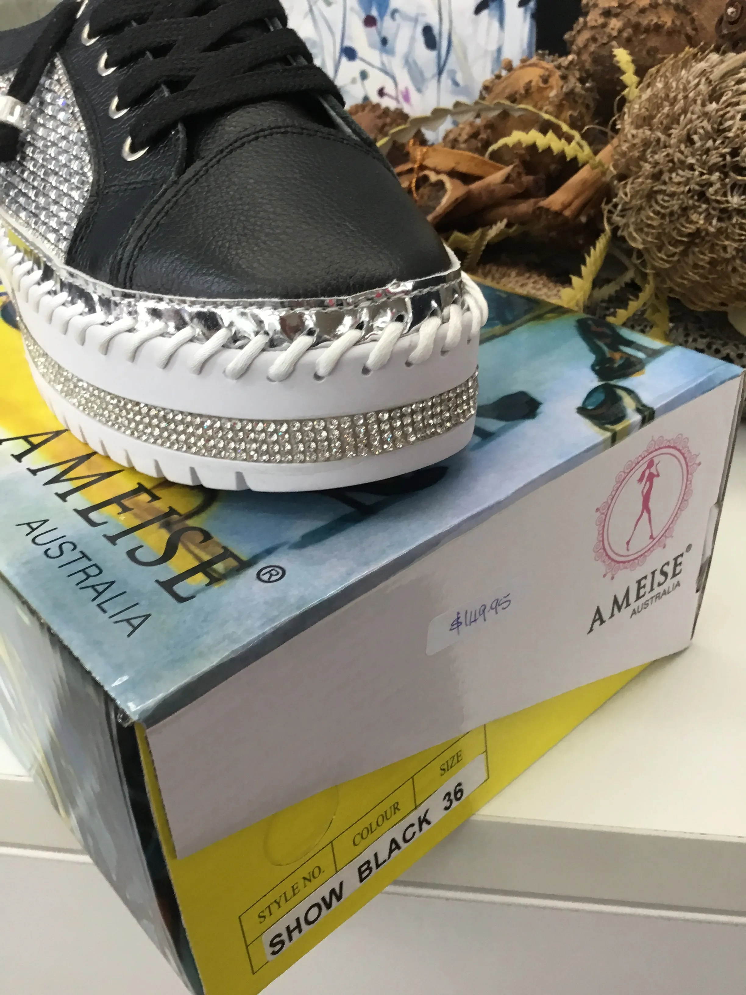 Show Sneakers by Ameise